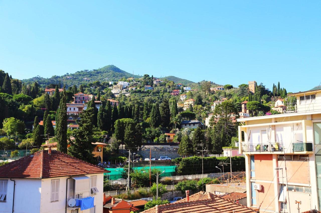 Hotel Alla Fontanella Alassio Luaran gambar